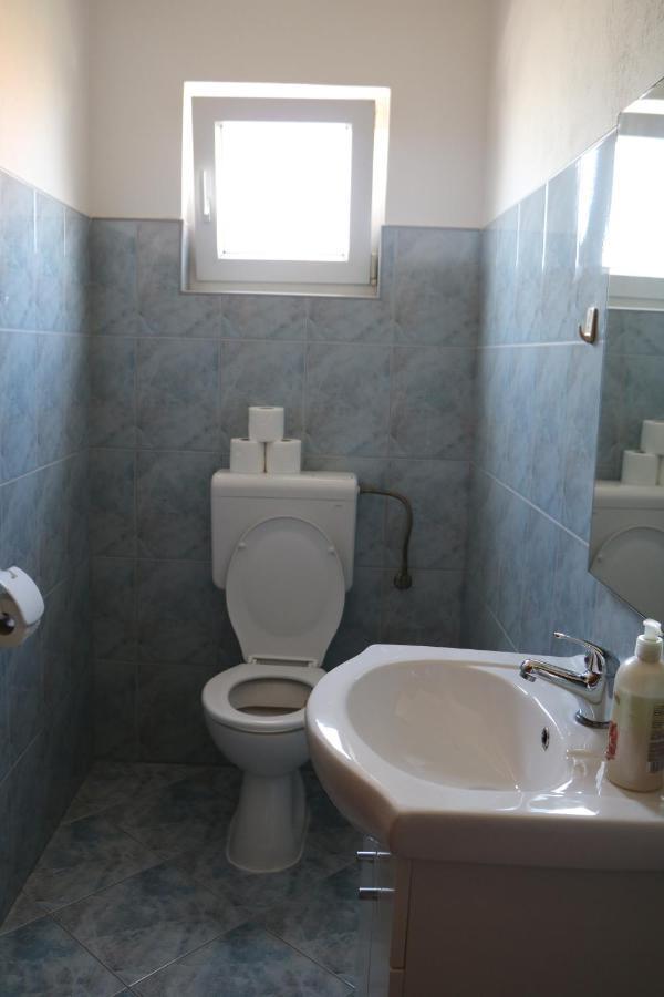 Appartamento Apartman Ivica Zara Esterno foto
